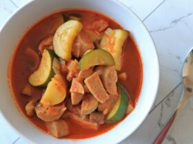 Esta é a sopa que eu faço sempre que tenho sobras de vegetais