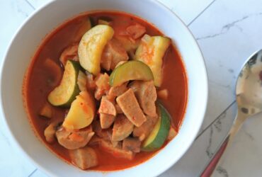 Esta é a sopa que eu faço sempre que tenho sobras de vegetais