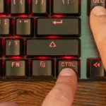 O Windows tem uma opção de reinicialização de emergência que você provavelmente não conhece e não estou falando de Ctrl+Alt+Del